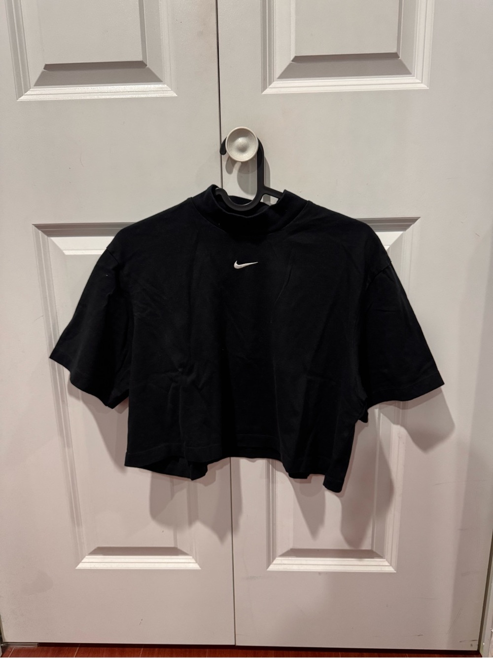 Nike Black Cropped Short-Sleeve Crewneck Top